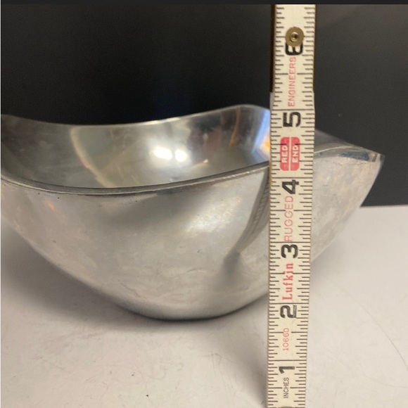 Nambé 527 Handmade Serving Bowl Tri Corner Dish Made of Aluminum Alloy Metal - Picture 8 of 11